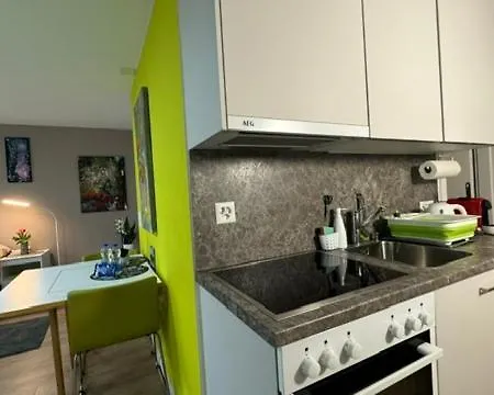 Heart Zentrum I Ruhig I Single I Paare I Küche Apartamento