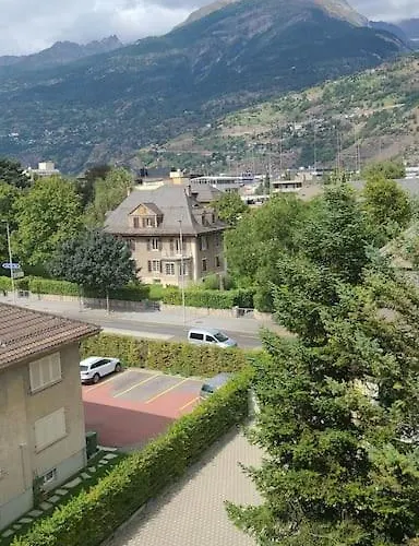 Heart Zentrum I Ruhig I Single I Paare I Kueche Apartman Visp